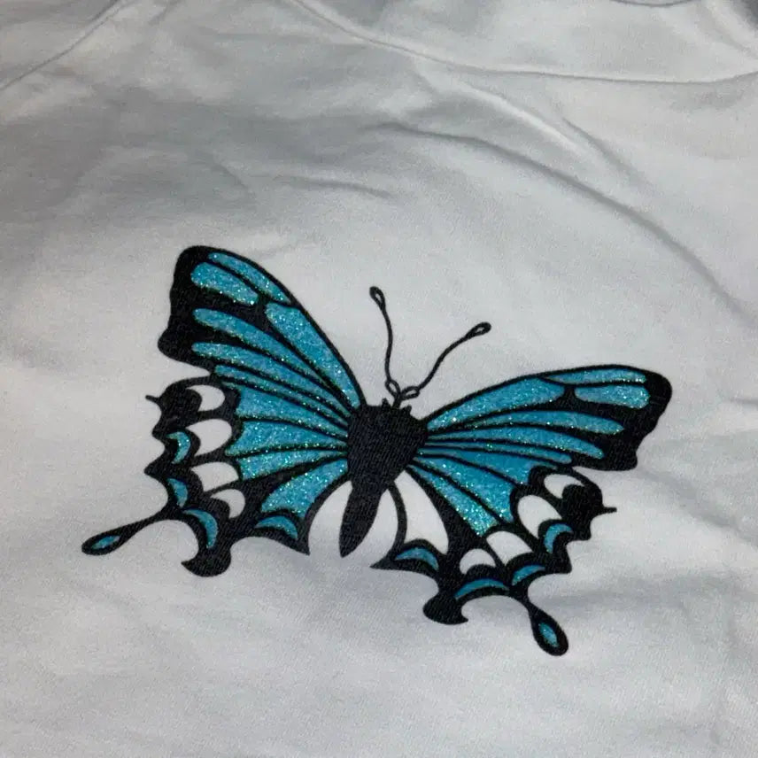 [BUNJANG] White Sky Blue Butterfly Crop Short-Sleeve T-Shirt / 화이트 스카이블루 나비 크롭 반팔티 [옷]