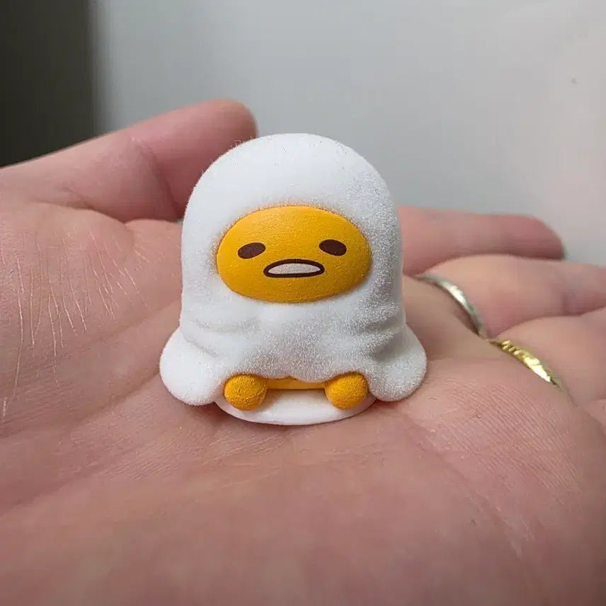 [BUNJANG] Gudetama Flocked Figure / 구데타마 플로키 가챠 피규어