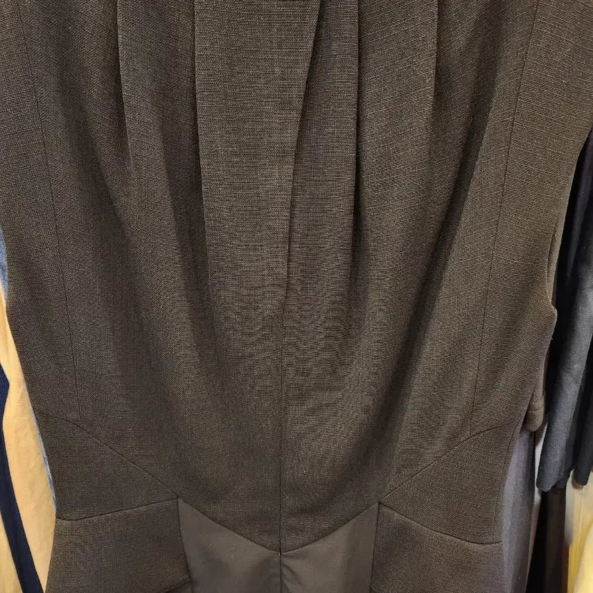 [BUNJANG] TIME Black Sleeveless Flare Dress / TIME 블랙 민소매 플레어 원피스