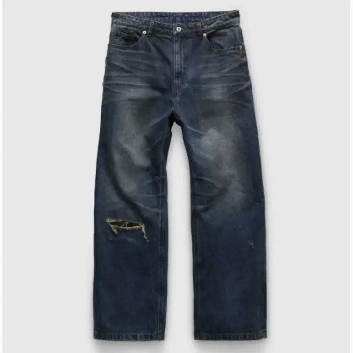 [BUNJANG] Cour Semi Flare Embossed Dirty Washed Jeans / S) 쿠어 세미 플레어 엠보 더티 워시드 진스