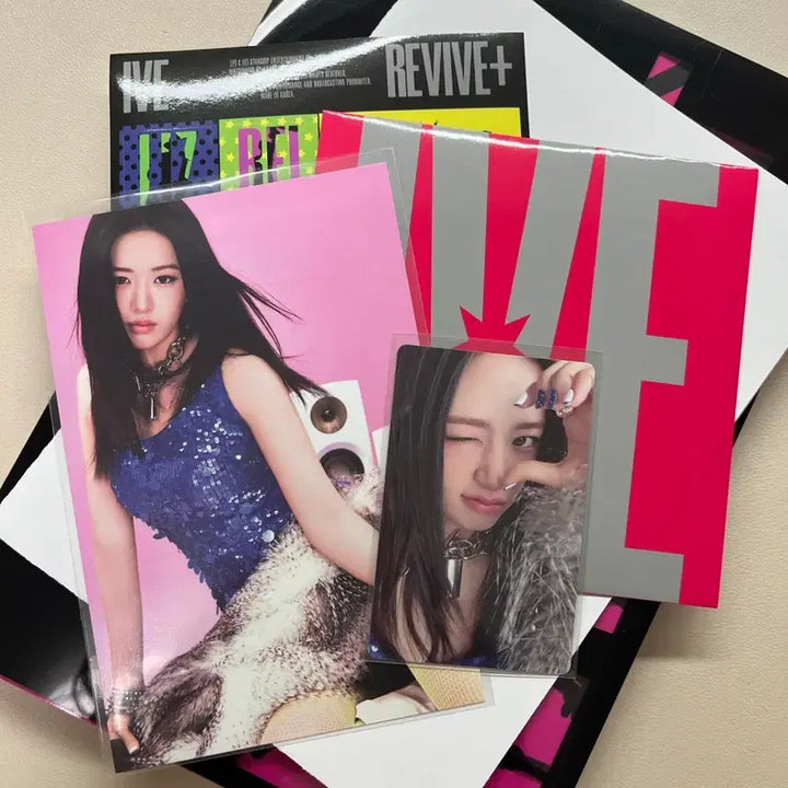 [BUNJANG] IVE An Yujin REVIVE Album Bundle Set / 아이브 리바이브 앨범 엽서 포스터 포카 안유진 앨범 구성 전부 포함