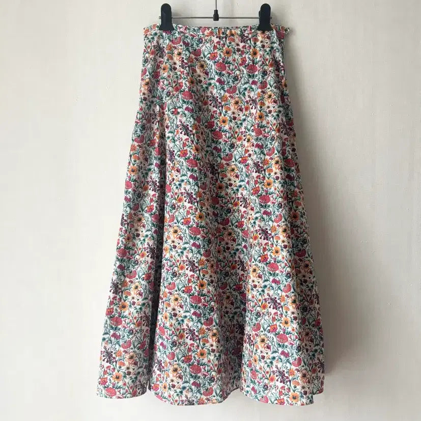[BUNJANG] Cotton Floral Flare Long Skirt / 코튼 플라워 롱 스커트