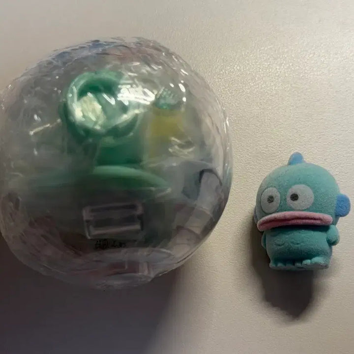[BUNJANG] Sanrio Hangyodon Set - Unsealed Fanlight Stick &amp; Flocked Figure / 산리오 응원봉 캡슐 스틱 + 플로키 피규어 가챠 한교동 세트 양도
