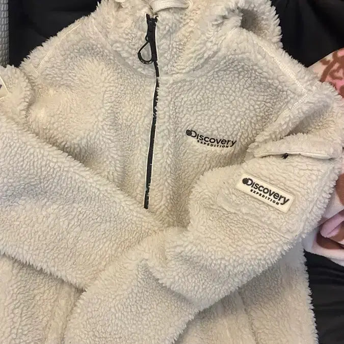 [BUNJANG] Discovery Expedition Fleece Ivory Jacket / 디스커버리 익스페디션 뽀글이 후리스 아이보리