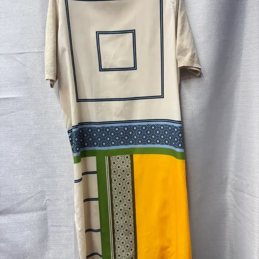 [SOLD OUT] 토리버치 실크혼방 기하학 패턴 니트 원피스 (55~66)