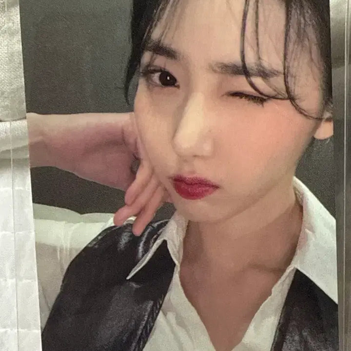 [BUNJANG] VIVIZ SinB Bob Bob Event Photocard / 비비지 신비 밥밥 이벤트 포카
