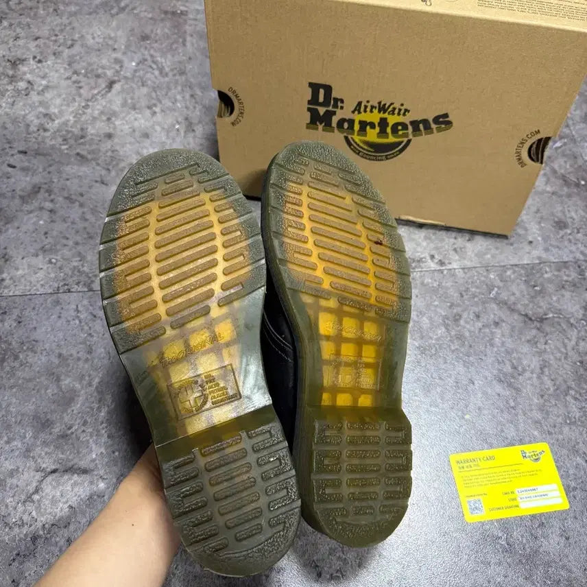 [SOLD OUT] 닥터마틴 1461 스무스 250 풀박스