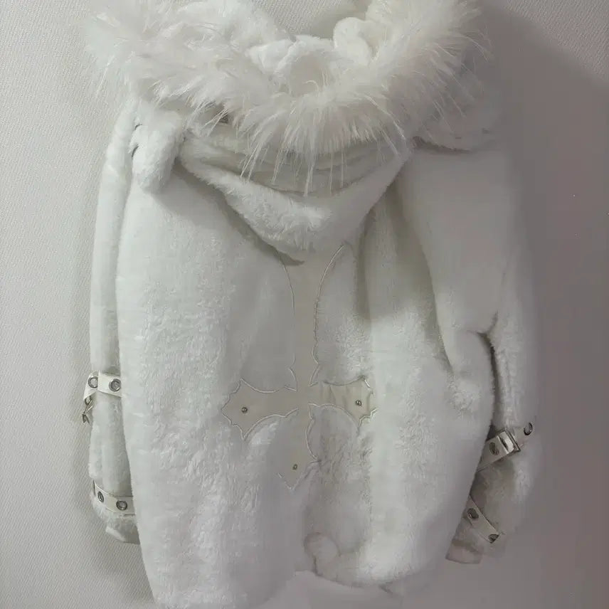 [BUNJANG] White Teddy Bear Fur Hoodie / 지뢰계 화이트 곰돌이 퍼 후드집업