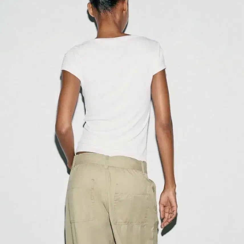 [SOLD OUT] (새상품) 자라 스퀘어넥 티셔츠 M (정가 19,900원) 기본티 블랙업