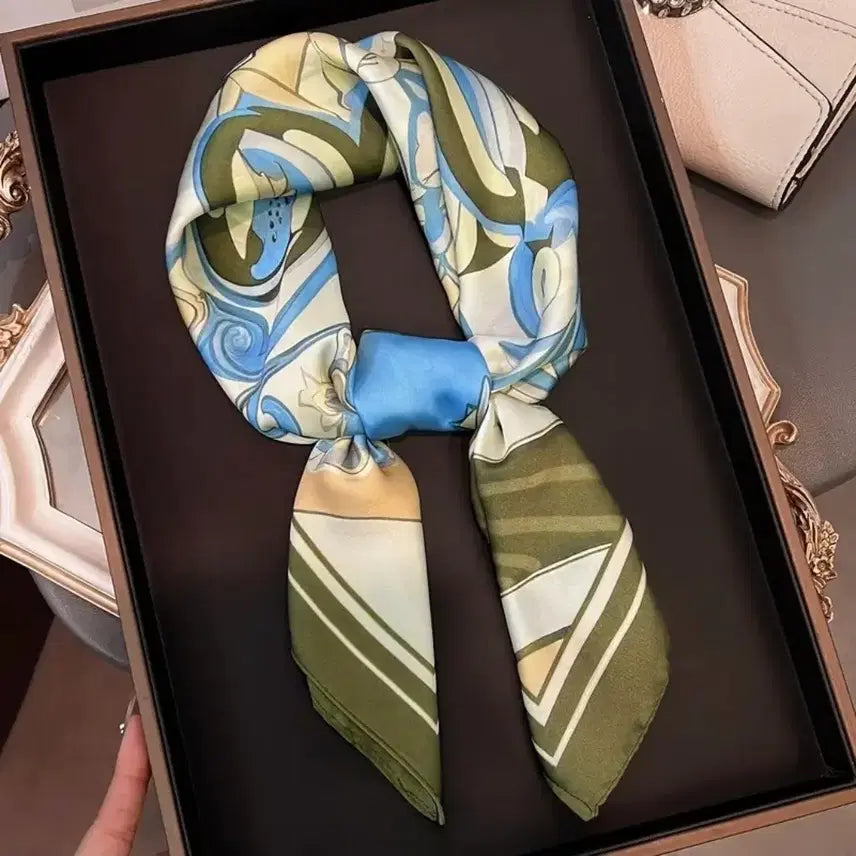 [BUNJANG] Patterned Silk Scarf / 패턴 스카프(새상품)