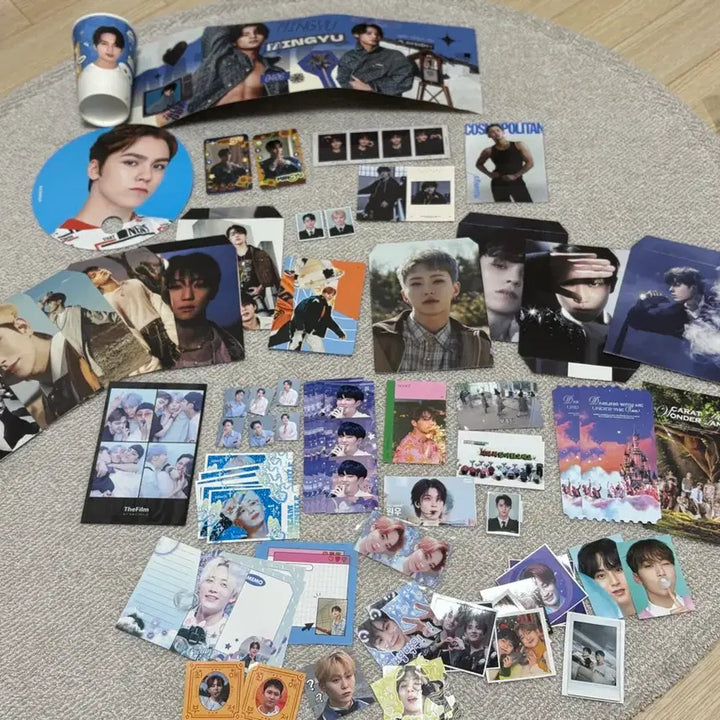 [BUNJANG] Seventeen Mingyu/Vernon/Hoshi Goods Mix Bundle Set / 세븐틴 포토카드 굿즈 믹스 (민규/버논/호시 외)