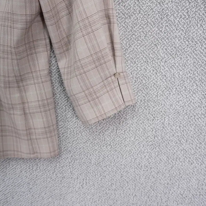 [BUNJANG] Roem Check Pattern Pintuck Blouse / 로엠 20SS 여성 체크패턴 핀턱 블라우스 55size