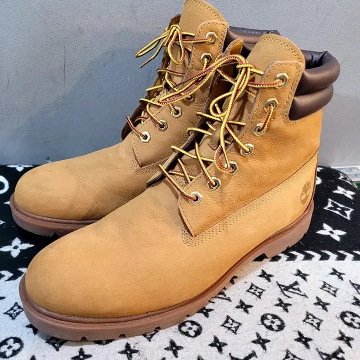 [SOLD OUT] 정품 팀버랜드 6인치 프리미엄 워커부츠