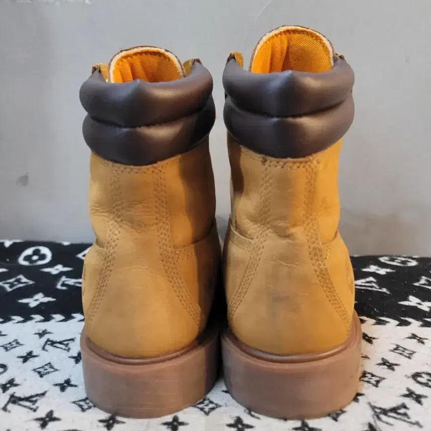 [SOLD OUT] 정품 팀버랜드 6인치 프리미엄 워커부츠