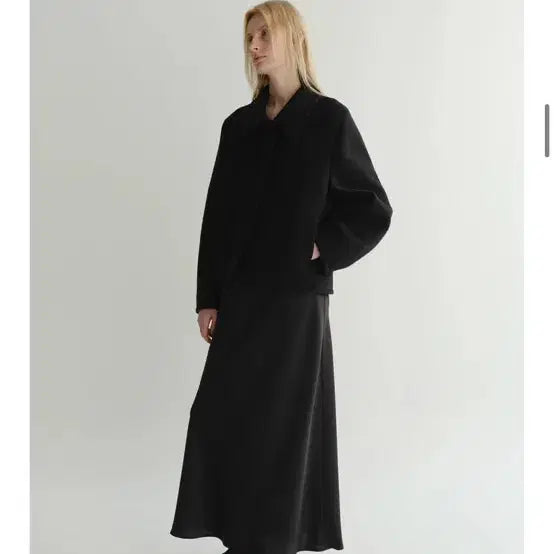 [BUNJANG] EAAH Short Coat - Black / EAAH 이아 숏 코트 블랙