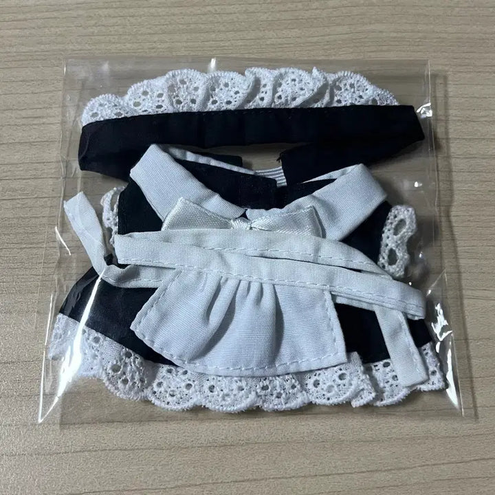 [SOLD OUT] 10cm 인형 메이드복