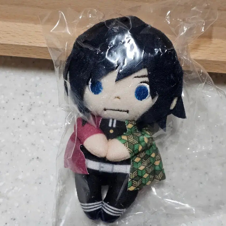 [BUNJANG] Demon Slayer Giyuu Sitting Nui Plush / 귀멸 기유 쵸코리상 앉은 누이 인형