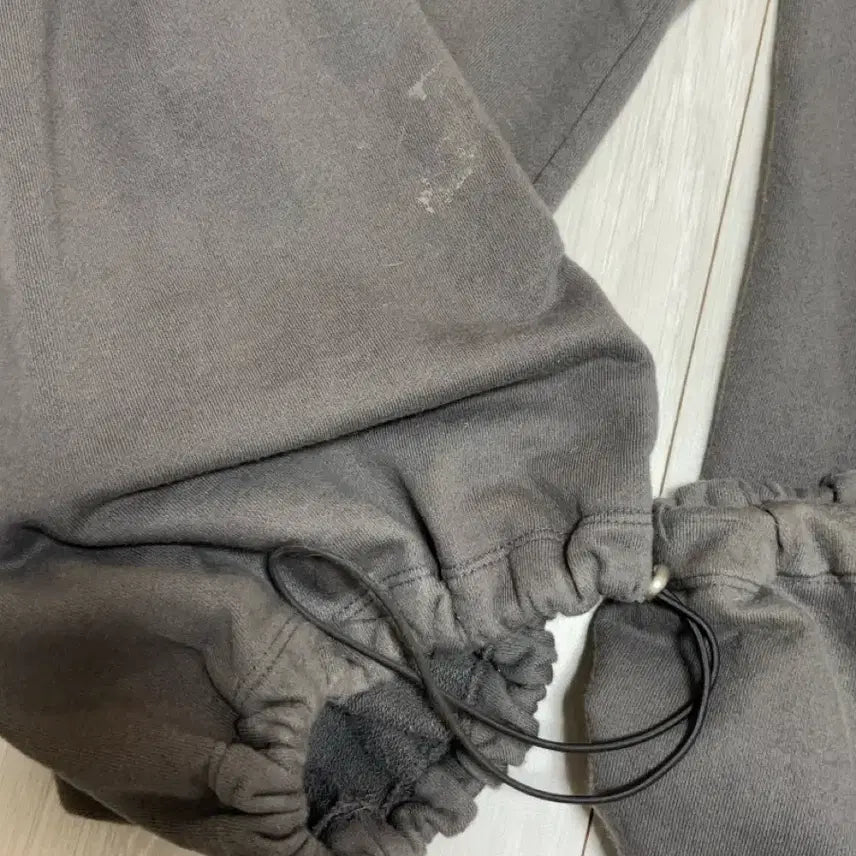 [BUNJANG] Tuomio Double Waist Skirt Sweatpants / 뚜오미오 DOUBLE WAIST SKIRT SWEATPANTS
