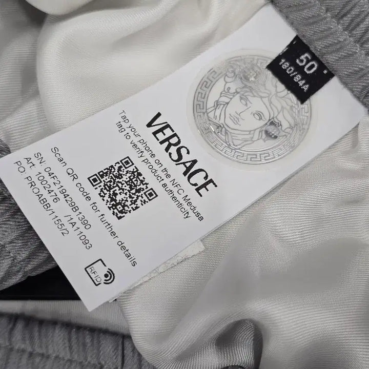 [BUNJANG] Versace Barocco Silk Shorts / 베르사체 바로코 씨 실크 반바지
