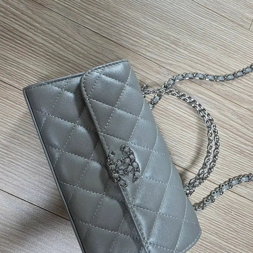 [SOLD OUT] 퀼팅 체인 미니백 (실버)