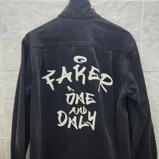 [SOLD OUT] [미개봉/새상품] T1 페이커 데님 셔츠 자켓 (Black)
