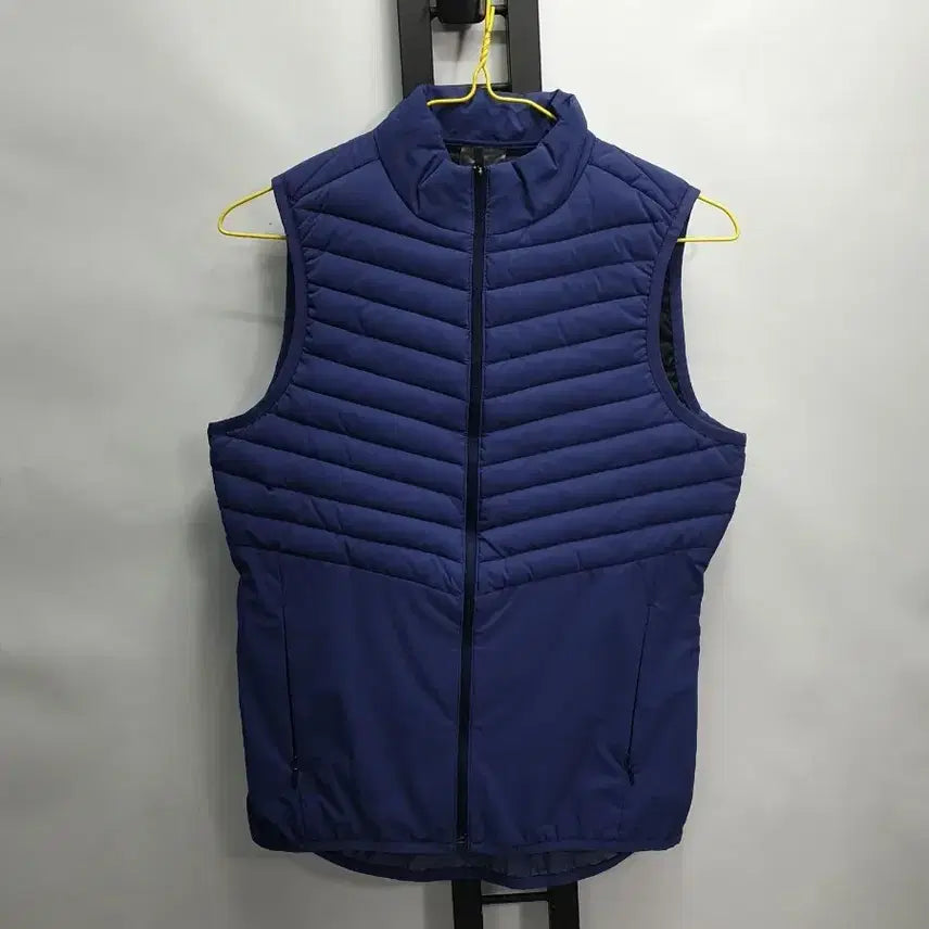 [BUNJANG] Umbro Lightweight Padded Vest Blue (Size S) / 엄브로 경량 패딩 조끼 블루 s