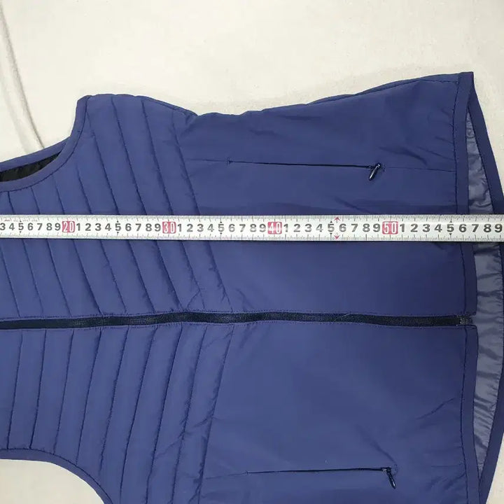 [BUNJANG] Umbro Lightweight Padded Vest Blue (Size S) / 엄브로 경량 패딩 조끼 블루 s