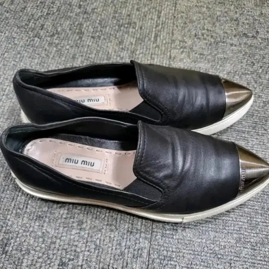 [BUNJANG] Miu Miu Metal Toe Slip-On Shoes Size 35 1/2 / 미우미우 메탈 토슬립온 35 1/2