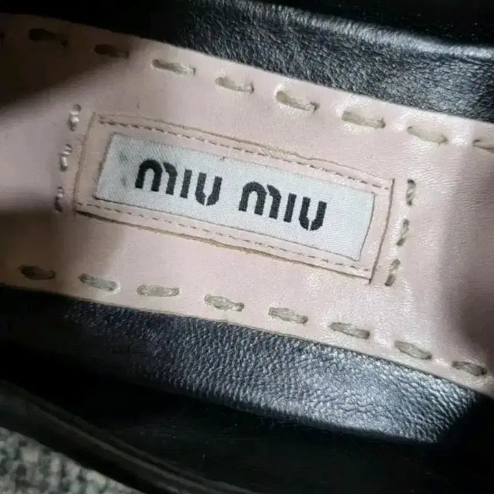 [BUNJANG] Miu Miu Metal Toe Slip-On Shoes Size 35 1/2 / 미우미우 메탈 토슬립온 35 1/2