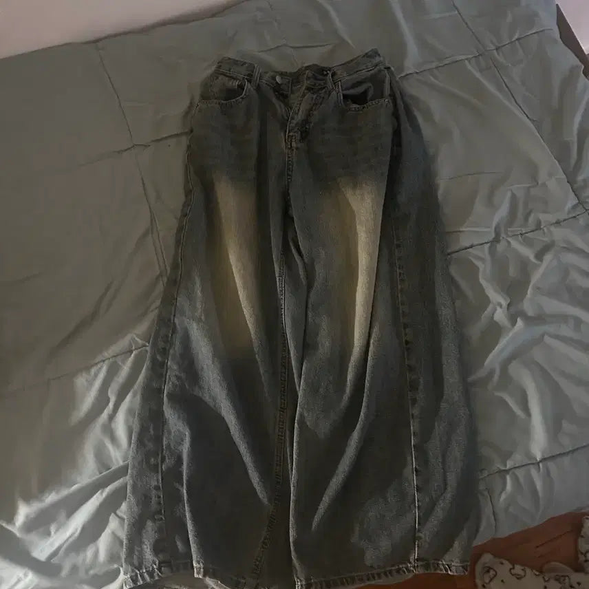 [BUNJANG] Balloon Fit Jeans (Washed, Shorts) / 벌룬핏 청바지 (워싱, 숏s)