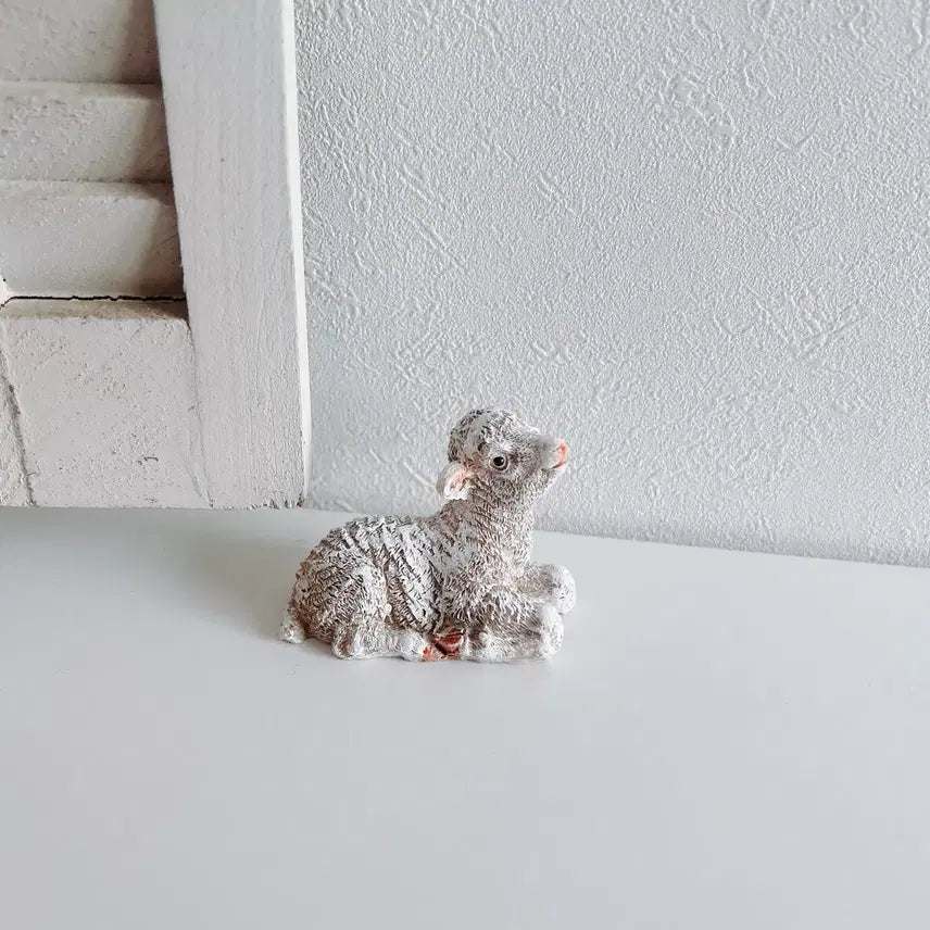 [BUNJANG] Vintage Animal Figurine Paperweight / [희귀] 아기 양 동물모양 피겨린 빈티지소품 문진 페이퍼웨이트