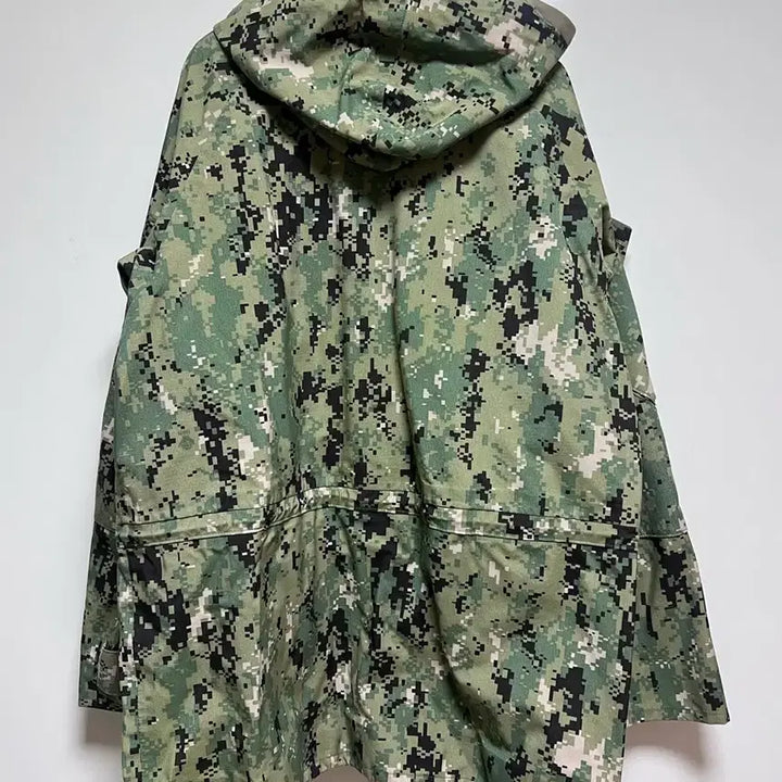 [BUNJANG] US Navy GORE-TEX Type III AOR2 Woodland Parka M/R / (NEW)미군 고어텍스 네이비 실 AOR2 타입3 우드랜드 파카 M/R