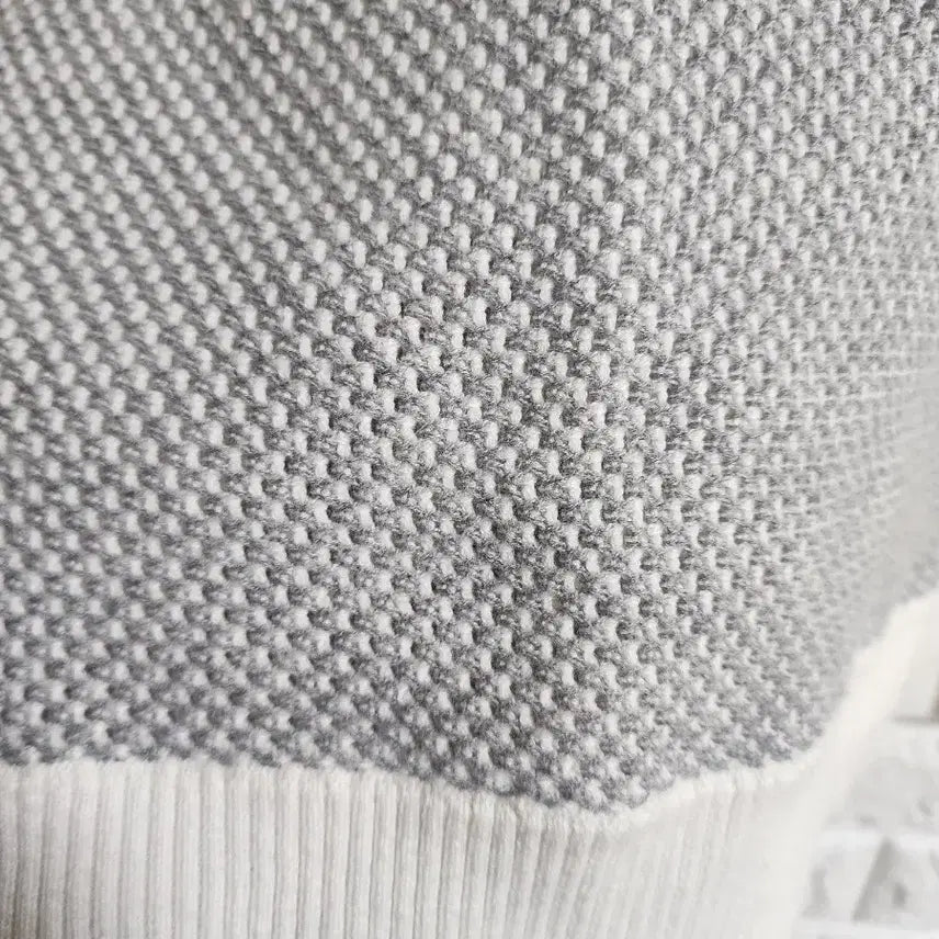 [BUNJANG] Calvin Klein Colorblock Knit Sweater / 캘빈클라인/ 그레이 배색/ 니트/ 스웨터/MㅡL