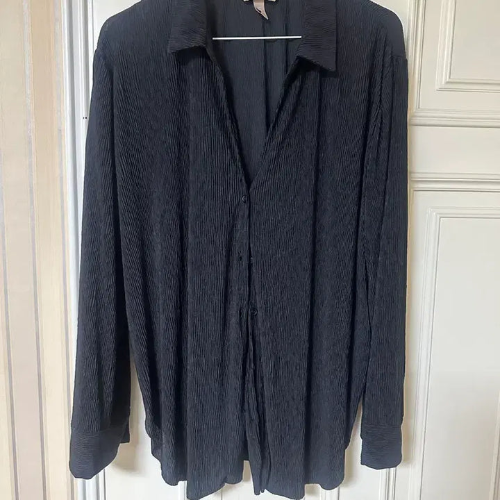 [BUNJANG] H&amp;M Oversized Charr Shirt (Black, White) / (마지막가격)(새상품)H&amp;M 라운지 셔츠(블랙, 화이트)