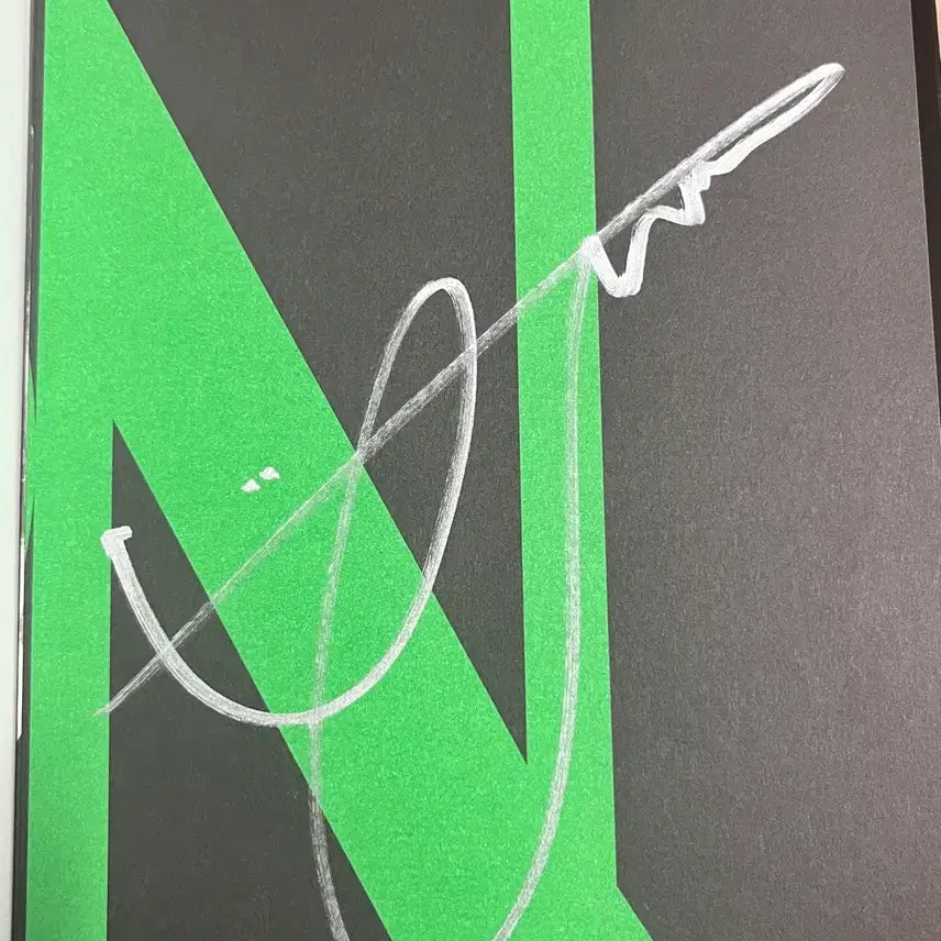 [BUNJANG] ITZY Yuna NOTSHY Signed Album / ITZY 있지 NOTSHY 유나 싸인 앨범
