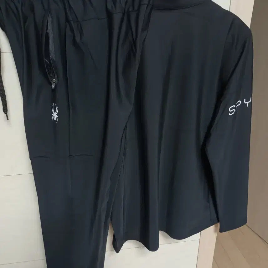 [BUNJANG] Spider Black Training Suit Set (M) / 스파이더 블랙 춘추용 트레이닝복 세트 M 새상품