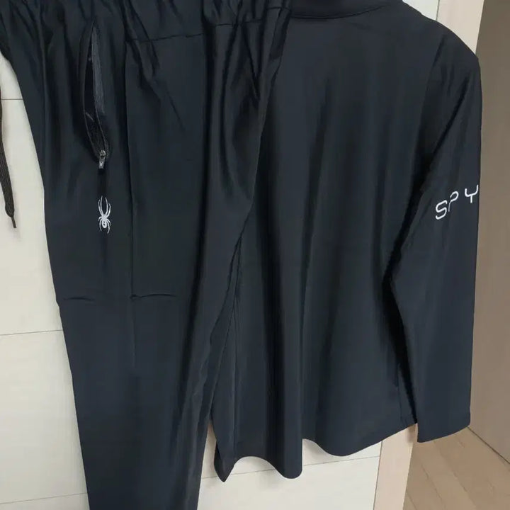 [BUNJANG] Spider Black Training Suit Set (M) / 스파이더 블랙 춘추용 트레이닝복 세트 M 새상품