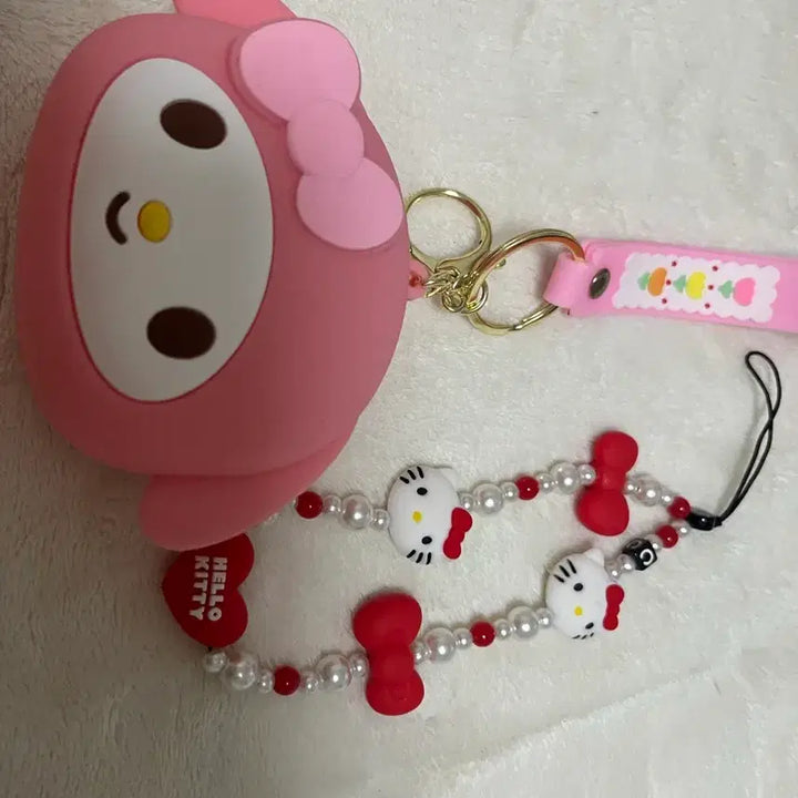 [BUNJANG] My Melody &amp; Hello Kitty Accessory Set / 마이멜로디 키링 + 헬로키티 비즈 스트랩 세트