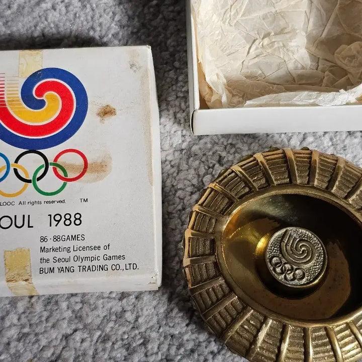 [BUNJANG] 1988 Seoul Olympic Torch Design Ashtray / 1988 서울 올림픽 성화대 재떨이