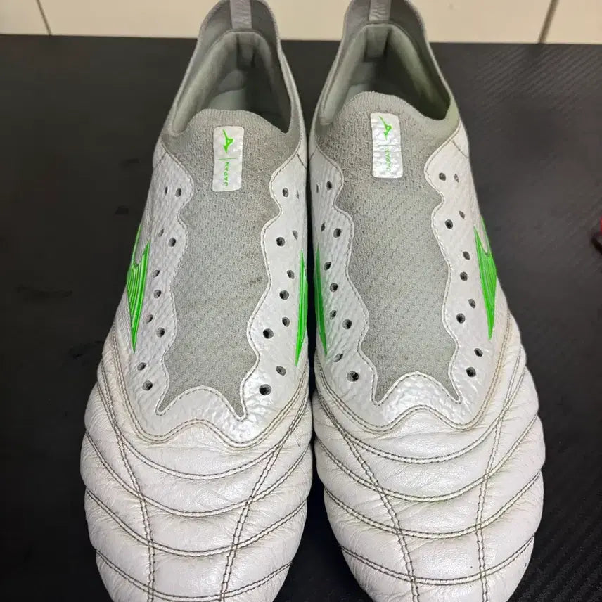 [SOLD OUT] 미즈노 모렐리아 제팬 축구화 280