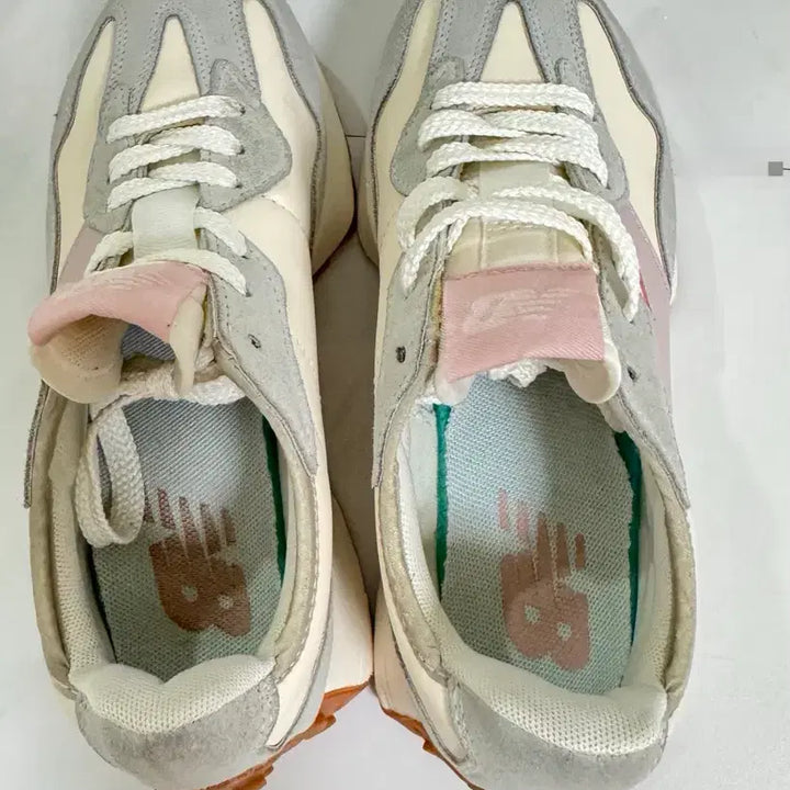 [SOLD OUT] 뉴발란스 327 아이보리 핑크 스니커즈