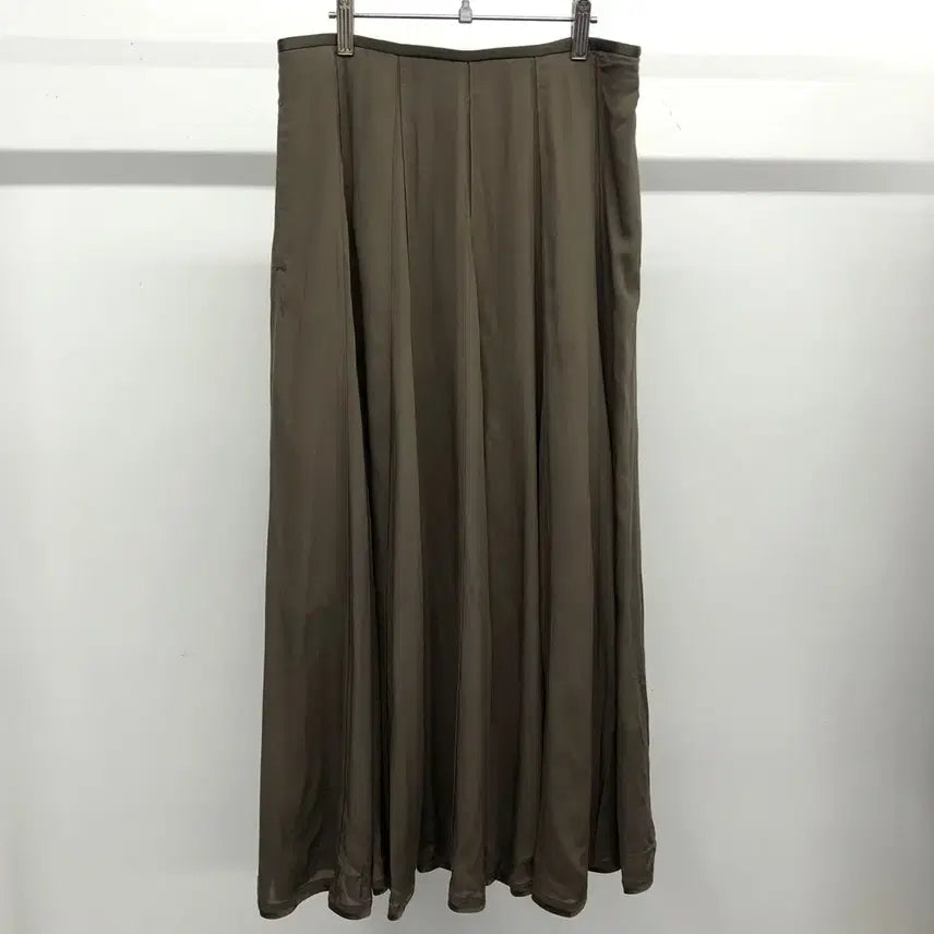 [SOLD OUT] 더캐시미어 25 패널 플레어 스커트 66