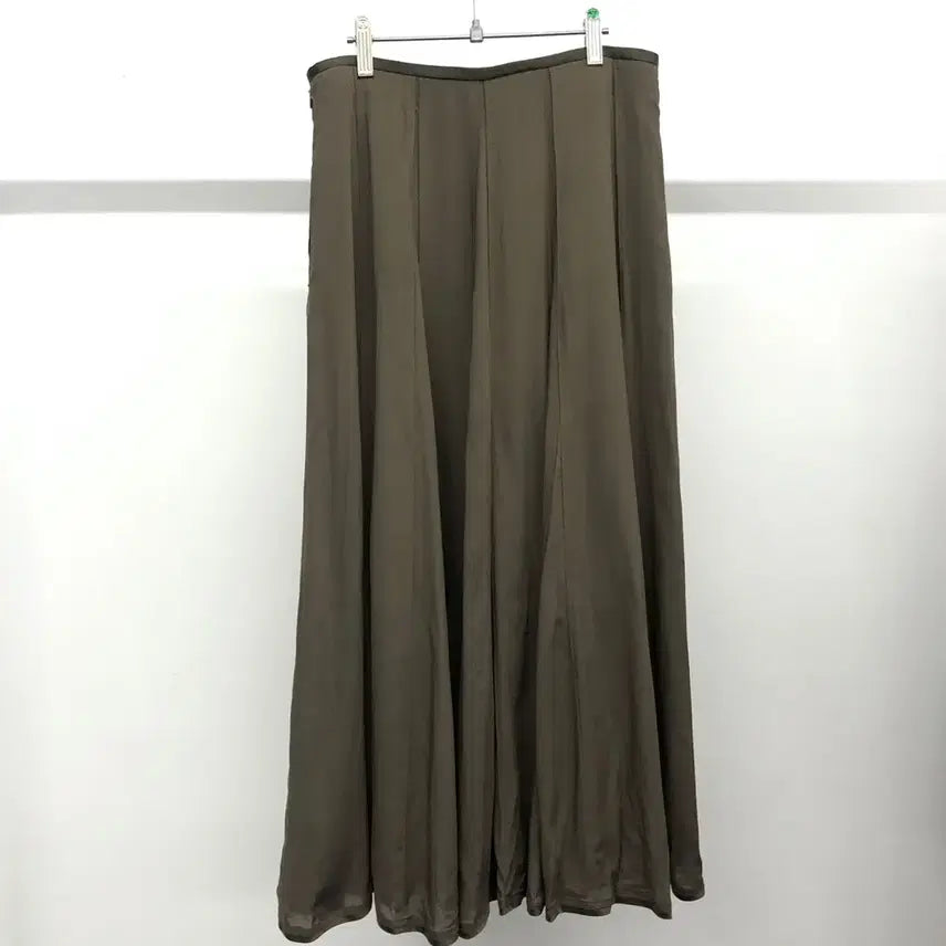 [SOLD OUT] 더캐시미어 25 패널 플레어 스커트 66