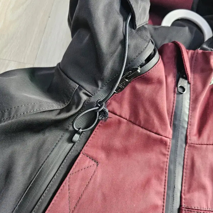 [BUNJANG] Under My Car Came Red Hoodie / 언더마이카 카메 레드 사이즈2