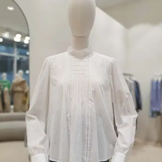 [BUNJANG] Thursday Island High Neck Lace Pintuck Blouse / 써스데이아일랜드 하이넥레이스핀턱블라우스