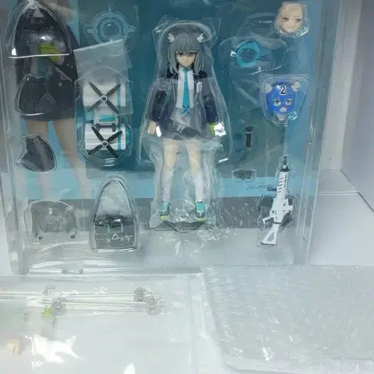 [SOLD OUT] [BUNJANG] Blue Archive Sunaookami Shiroko Figma Figure / (개봉) 블루아카이브 피그마 스나오오카미 시로코 피규어