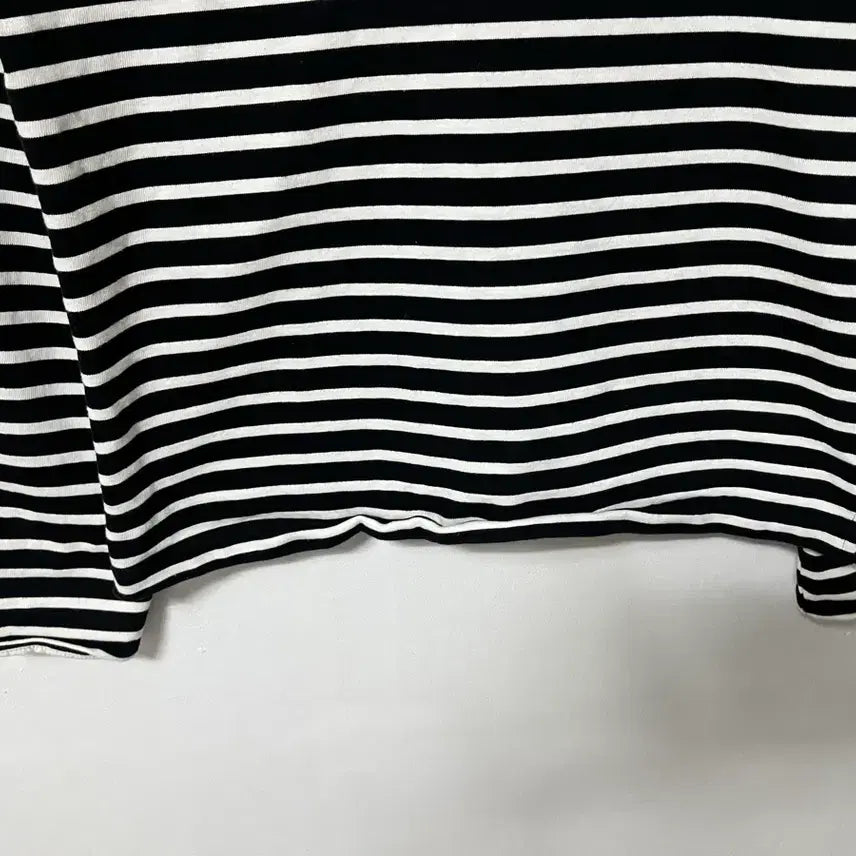 [BUNJANG] ASESIT Loose Fit Striped Long Sleeve T-shirt / 55-66 ASESIT 루즈핏 스트라이프 긴팔티 정품