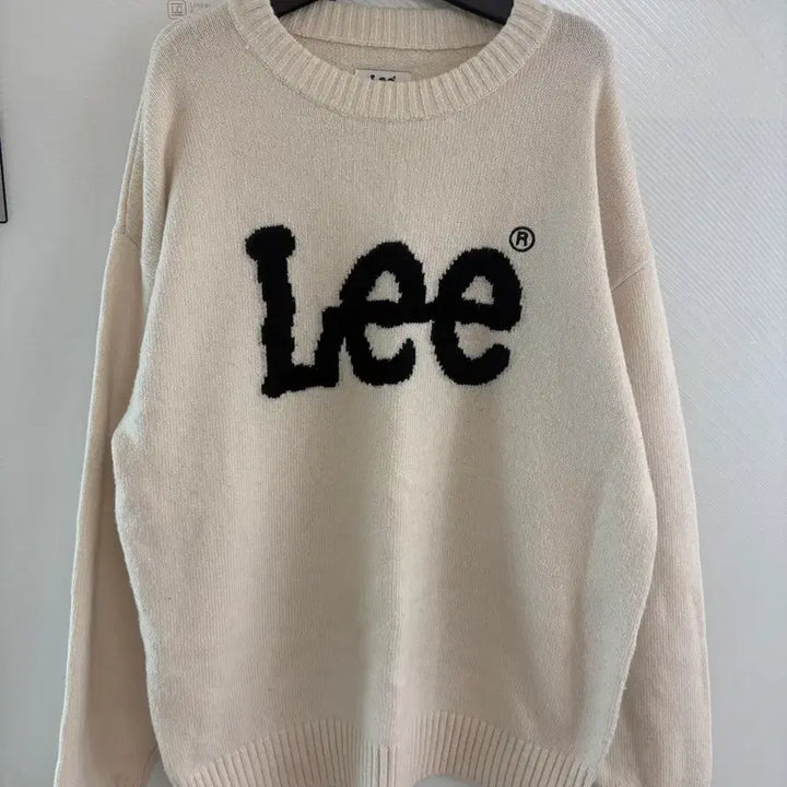 [BUNJANG] Lee Ivory Knit Logo Sweater / Lee 아이보리 니트