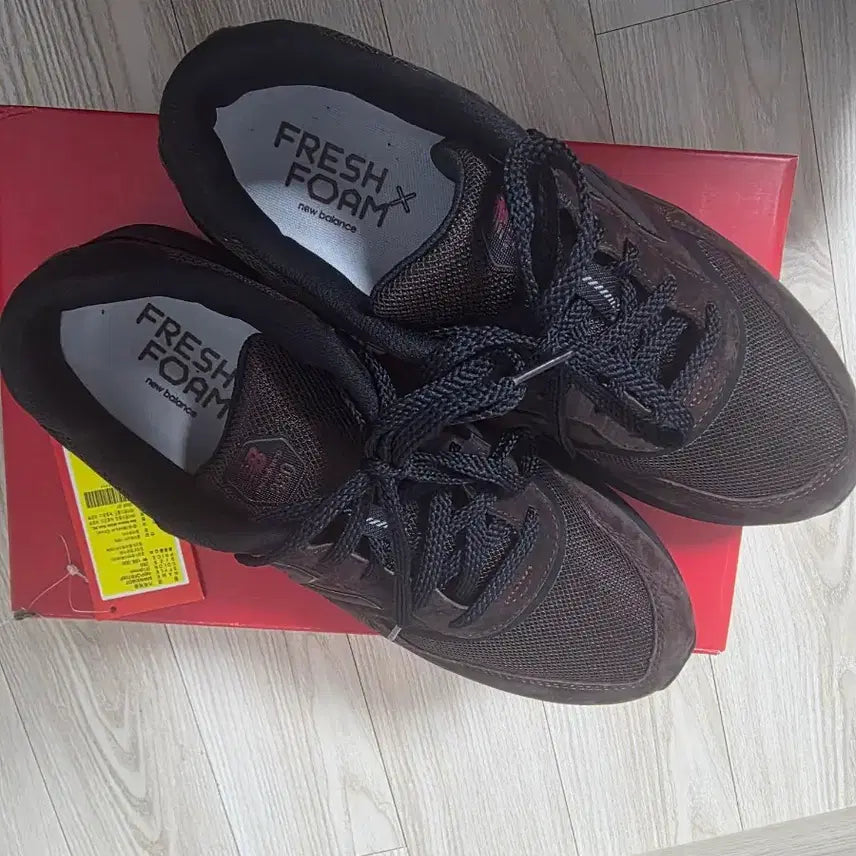 [SOLD OUT] [285] 뉴발란스 880v7 브라운 MW880BD7 1회착
