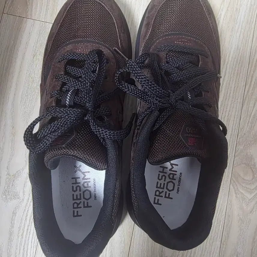 [SOLD OUT] [285] 뉴발란스 880v7 브라운 MW880BD7 1회착